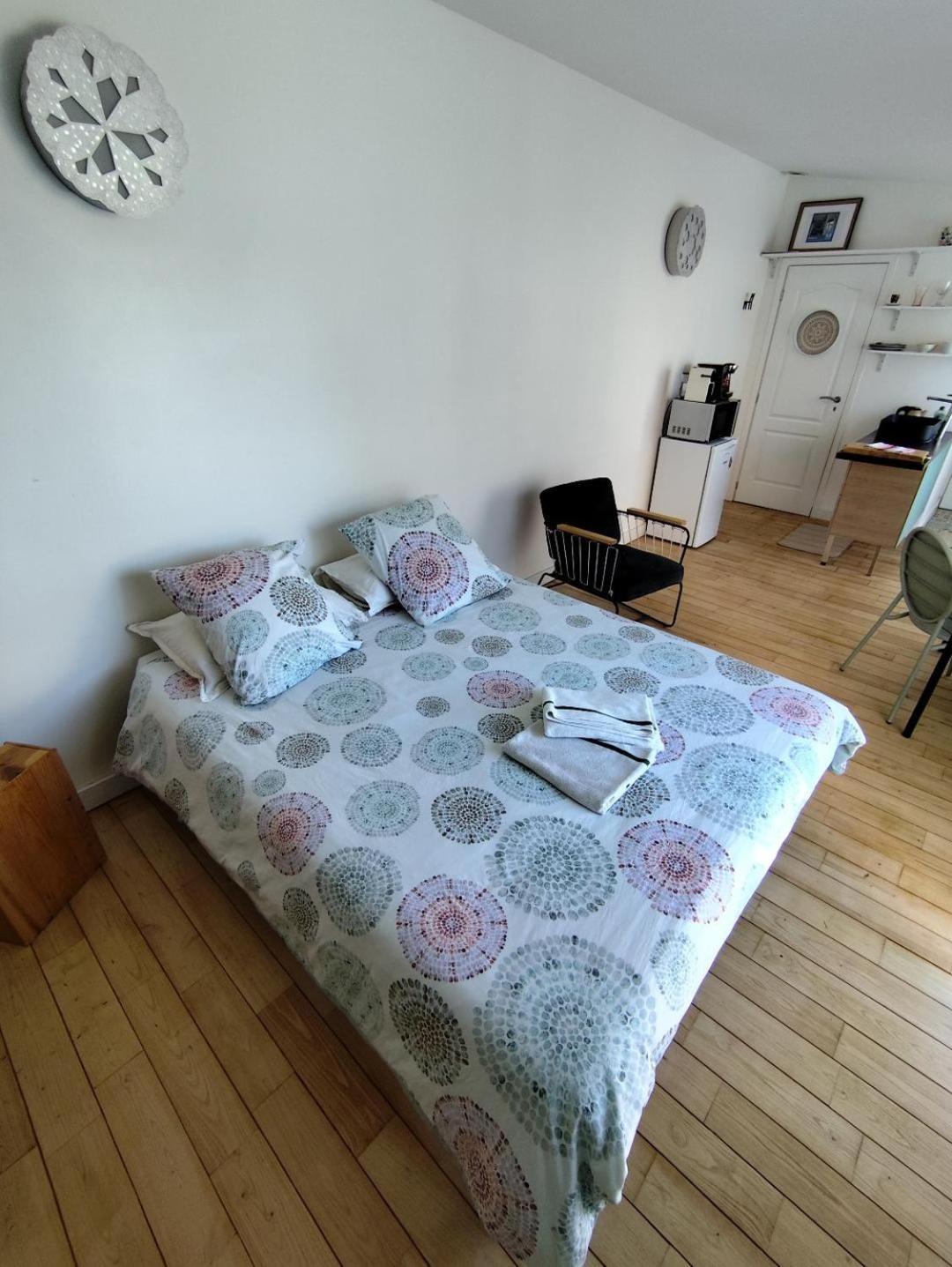 Chambre Studio Independante Au Calme Vue Sur Piscine Teyran エクステリア 写真